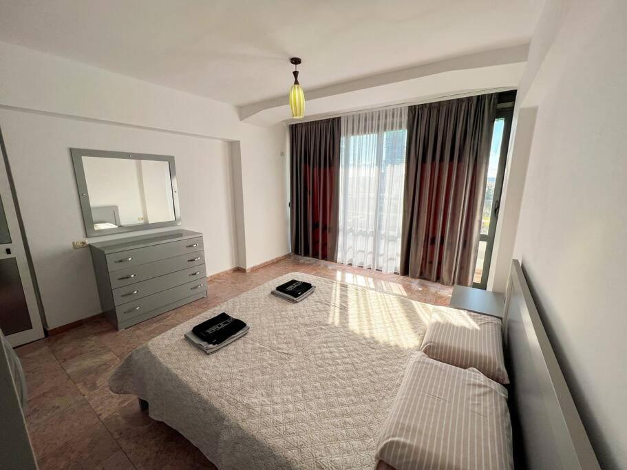 Scanderbeg Square 2Br Apt 地拉那 外观 照片