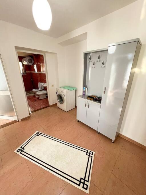 Scanderbeg Square 2Br Apt 地拉那 外观 照片