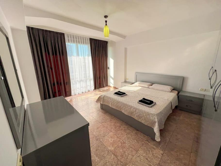 Scanderbeg Square 2Br Apt 地拉那 外观 照片