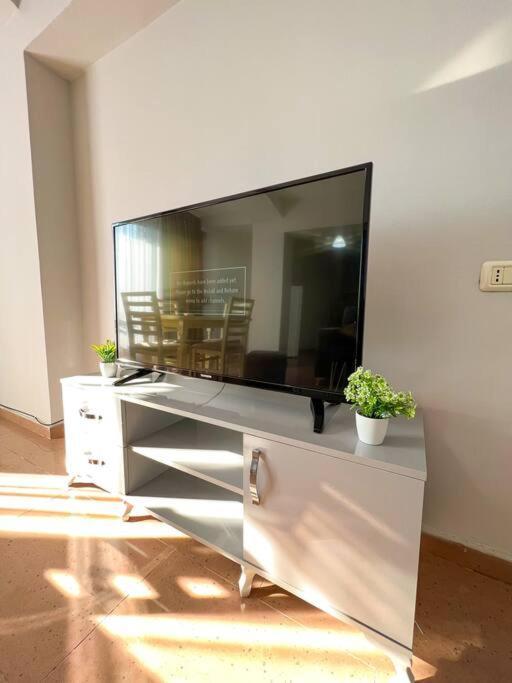 Scanderbeg Square 2Br Apt 地拉那 外观 照片